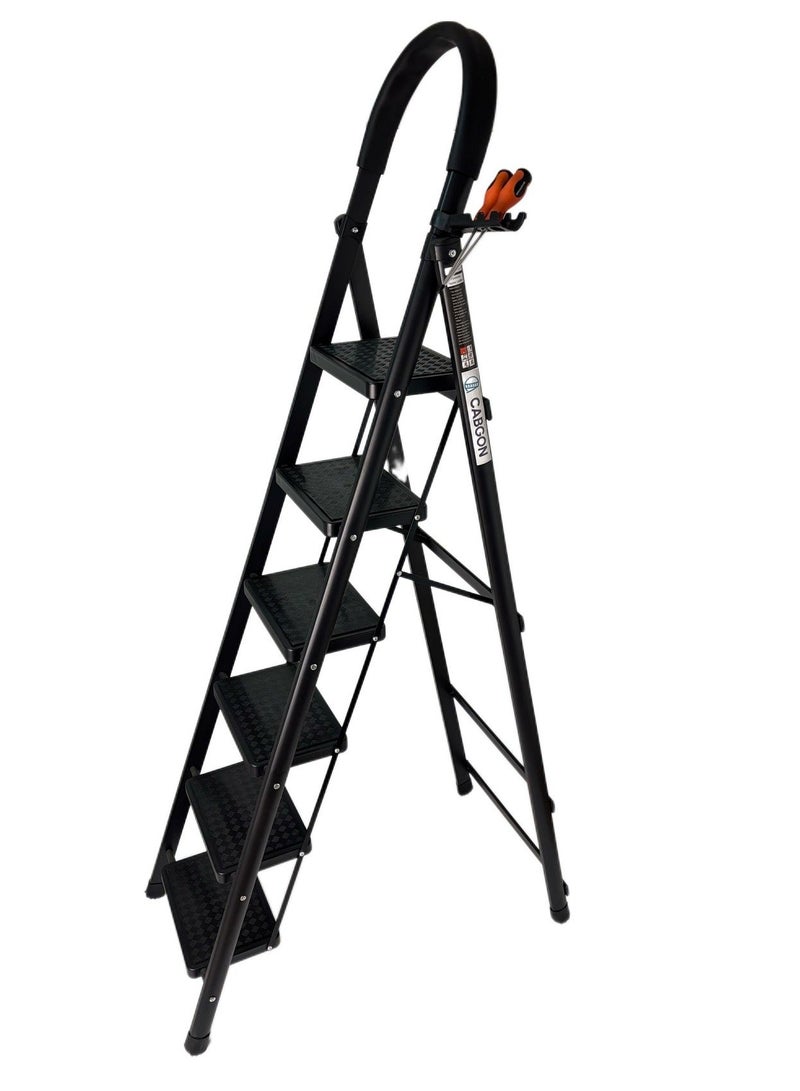 كابجون سلم قابل للطي بخطوات للاستخدام المنزلي، سلم قابل للطي بالخدمة الشاقة مع درع ودواسات عريضة غير انزلاقية، سلم فولاذي خفيف الوزن للمطبخ والمكتب والمكتبة والمستودعات (أسود، 6 درجات) - Image 1